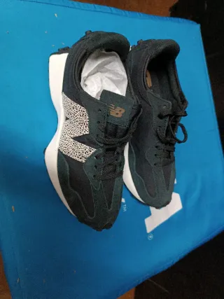 Zapatillas New Balance negro y blanco