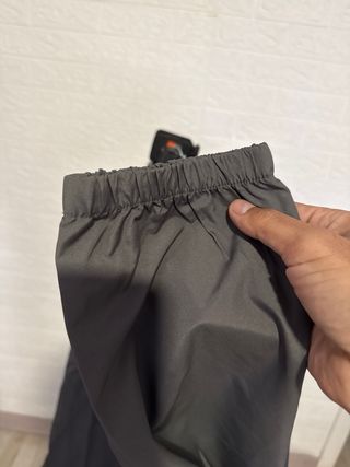 Cortavientos Carhartt Gris