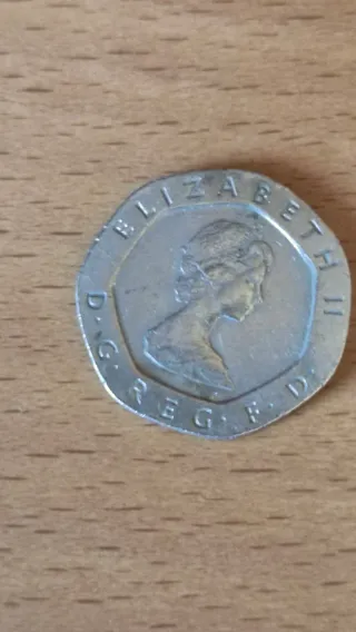 Monedas de varios países y años