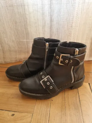 Botines negros con hebillas | Bershka | Talla 37