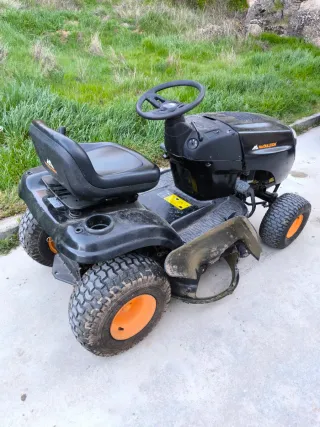 Tractor cortacésped McCulloch