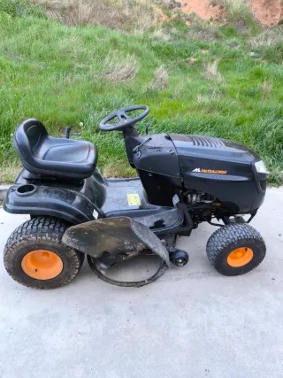 Tractor cortacésped McCulloch