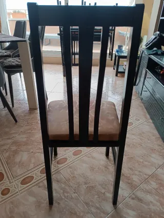 Sillas de comedor negras y multicolor