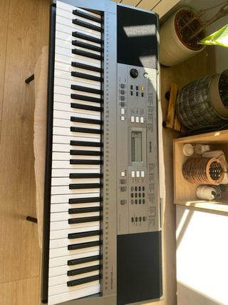 Teclado Yamaha PSR-E353
