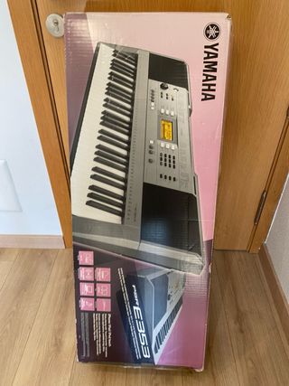 Teclado Yamaha PSR-E353