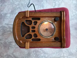 Radio Vintage Madera Marrón y Negro
