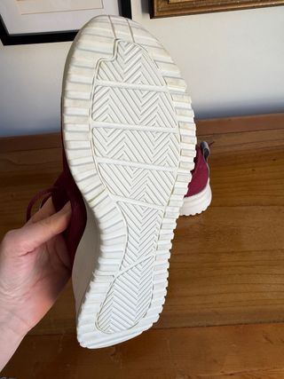 Zapatillas Skechers burdeos