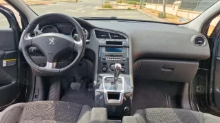 Peugeot 5008 1.6 bluehdi Style