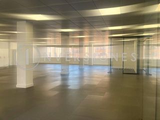 Oficina en alquiler en Les Corts en Barcelona