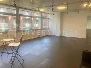 Oficina en alquiler en Les Corts en Barcelona