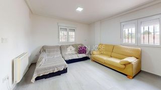 Chalet en venta en Novelda