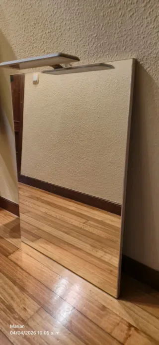 Espejo de baño con luz LED