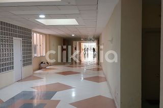 Piso en venta en Bola de Oro - Serrallo en Granada