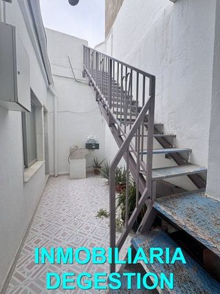 Piso en venta en Linares