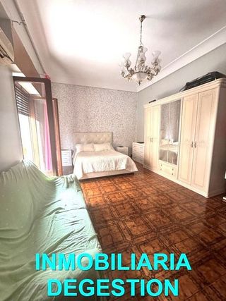 Piso en venta en Linares