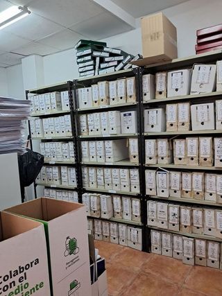 Local comercial en venta en El Mercado en Manises