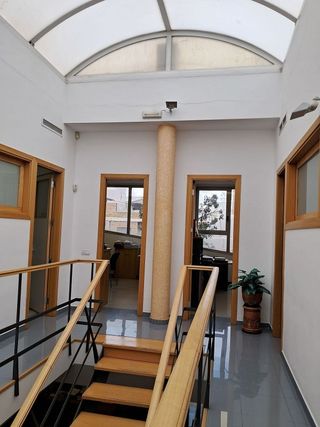 Local comercial en venta en El Mercado en Manises