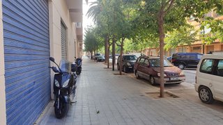 Local comercial en venta en Natzaret en Valencia