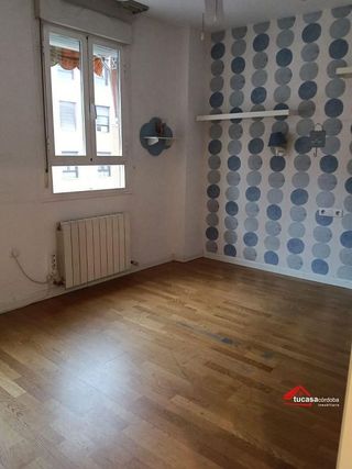 Piso en venta en Santa Rosa - Valdeolleros en Córdoba