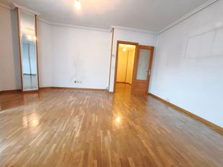 Piso en venta en Ave María en Palencia