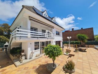 Chalet en venta en Urbanitzacions en Blanes