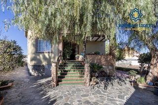 Chalet en venta en Residencial Triana - Barrio Alto en Gabias (Las)