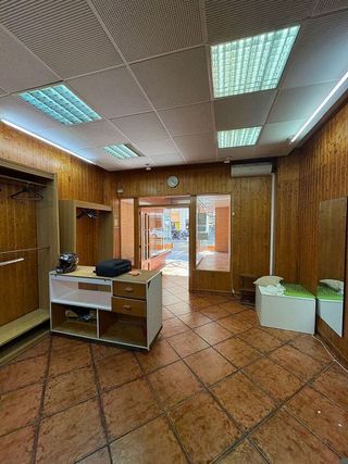 Local comercial en alquiler en La Petxina en Valencia