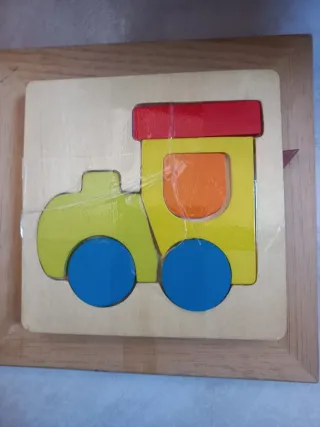 Puzzles de madera. Todos 10 eu, uno 3 eu