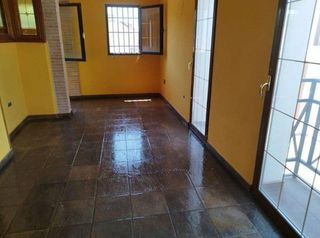 Edificio en venta en Torres de la Alameda