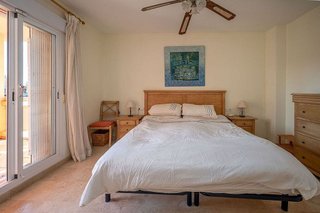 Piso en venta en Calaburra - Chaparral en Mijas