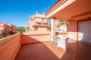 Piso en venta en Calaburra - Chaparral en Mijas