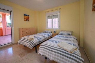 Piso en venta en Calaburra - Chaparral en Mijas