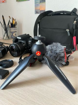 Set de Cámara Canon 77D