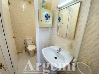 Local comercial en venta en Palau-solità i Plegamans