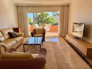 Piso en venta en Puerto Banús en Marbella