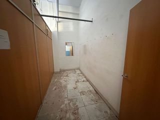 Nave industrial en alquiler en En Corts en Valencia