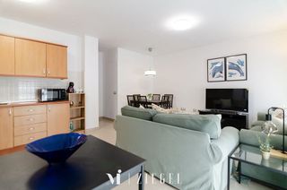 Piso en alquiler en Santa Catalina - Canteras en Palmas de Gran Canaria(Las)