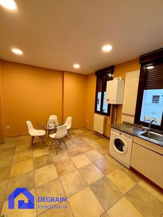 Piso en alquiler en Tenderina Alta - Fozaneldi en Oviedo