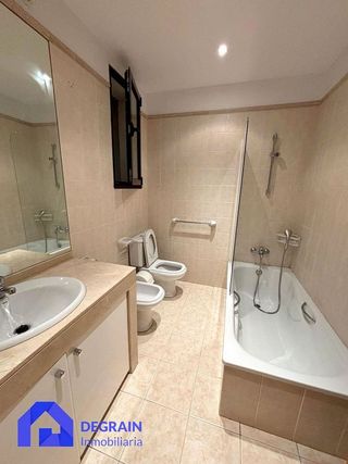 Piso en alquiler en Tenderina Alta - Fozaneldi en Oviedo