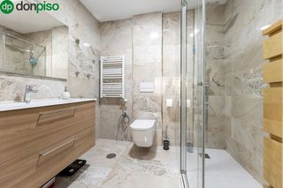 Piso en venta en Camino de Ronda - Rosaleda en Granada