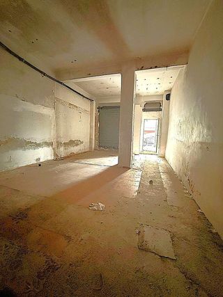 Local comercial en alquiler en Montolivet en Valencia