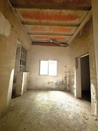 Local comercial en alquiler en Montolivet en Valencia