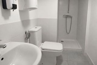 Local comercial en alquiler en Centro - Ayuntamiento en Santander