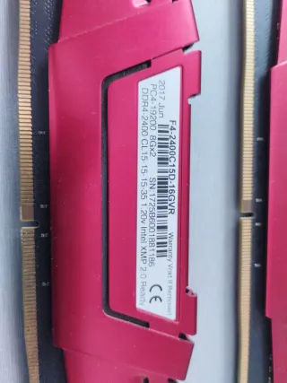 2x G.Skill DDR4 2400MHz 16GB (8GBx2) Roja