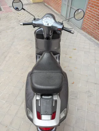 Piaggio Vespa GT 125L Gris 2005