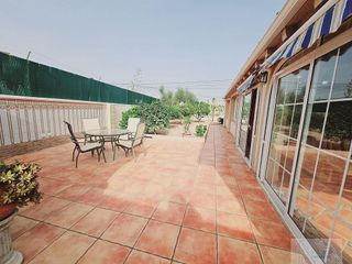 Chalet en venta en La Siesta - El Salado - Torreta en Torrevieja