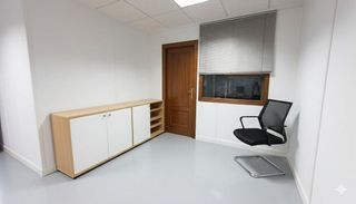 Nave industrial en venta en La Estación en Badajoz