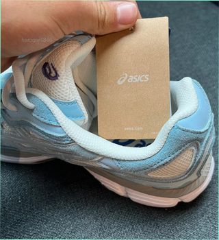 Asics Gel NYC Azul Claro Talla 40