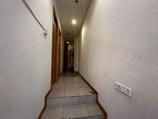 Local comercial en venta en Almendrales en Madrid