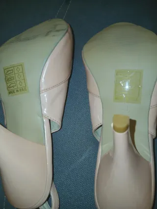 Zapatos charol rosa sin estrenar